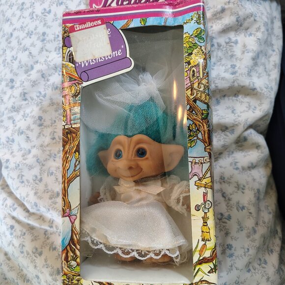 Ace Treasure Troll (1991) - Bride - Picture 1 of 2